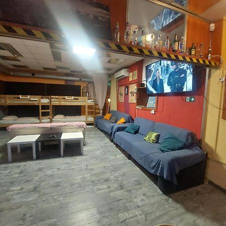 Whole Basement Former Pub2 For Stag Do, Men'S Cave Budapest Bagian luar foto