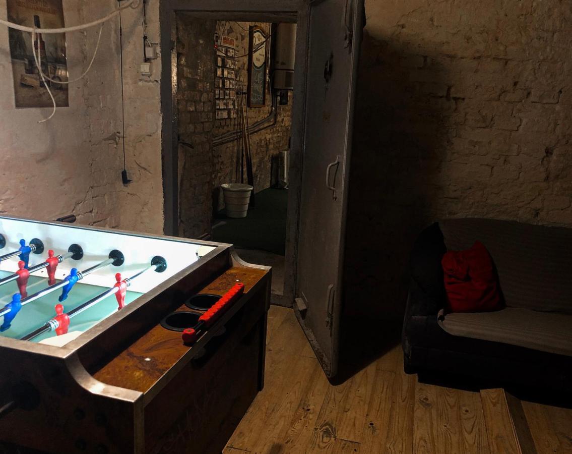 Whole Basement Former Pub2 For Stag Do, Men'S Cave Budapest Bagian luar foto