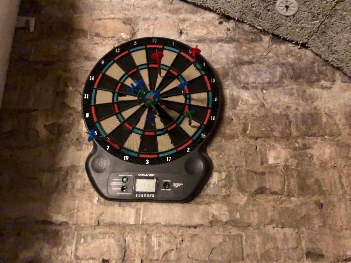 Whole Basement Former Pub2 For Stag Do, Men'S Cave Budapest Bagian luar foto