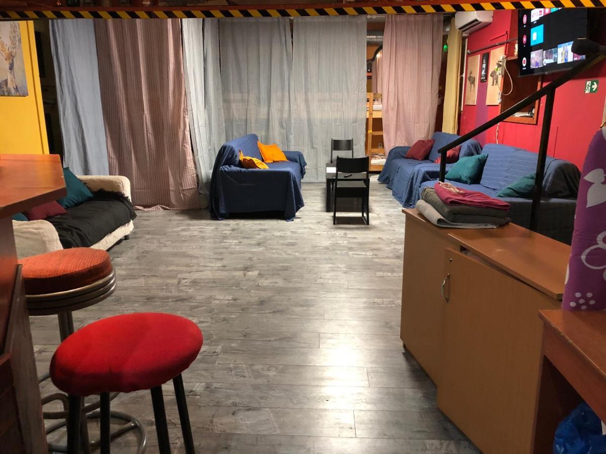 Whole Basement Former Pub2 For Stag Do, Men'S Cave Budapest Bagian luar foto