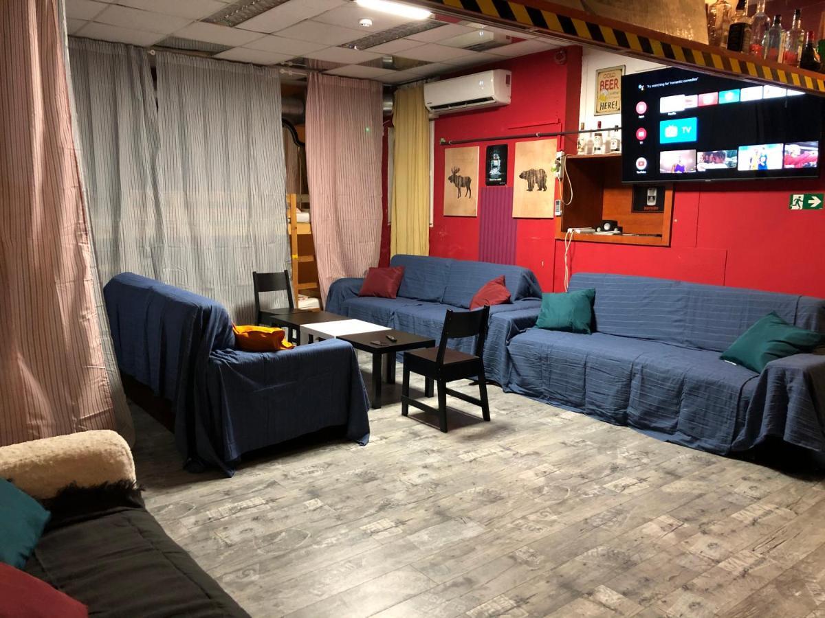 Whole Basement Former Pub2 For Stag Do, Men'S Cave Budapest Bagian luar foto