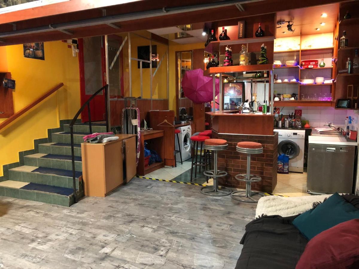 Whole Basement Former Pub2 For Stag Do, Men'S Cave Budapest Bagian luar foto