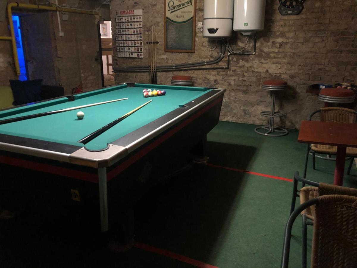 Whole Basement Former Pub2 For Stag Do, Men'S Cave Budapest Bagian luar foto
