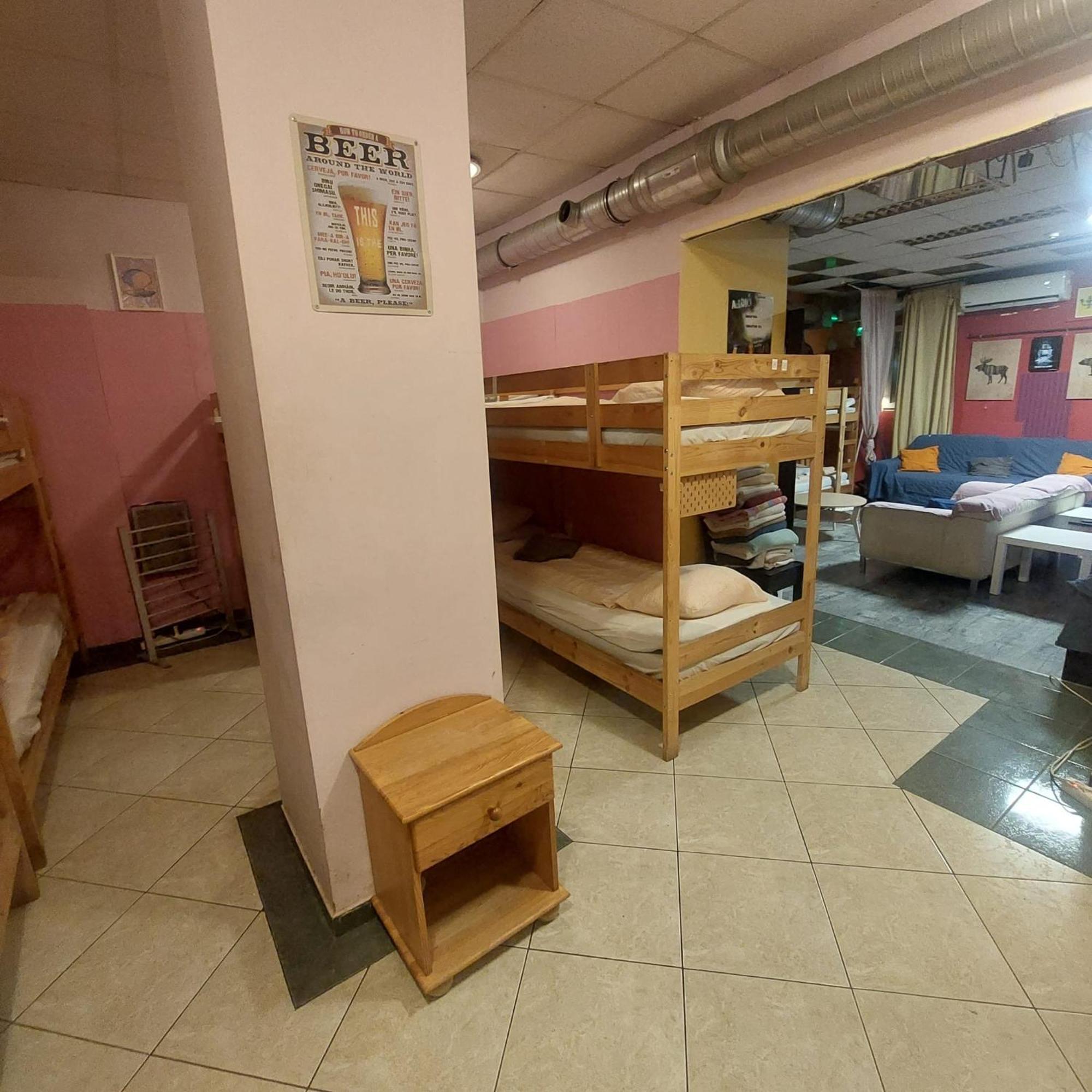 Whole Basement Former Pub2 For Stag Do, Men'S Cave Budapest Bagian luar foto
